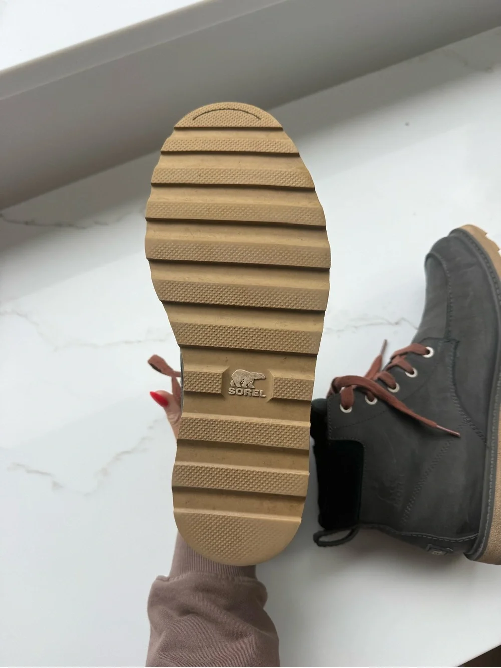 Sorel Men's Gray Leather Boots with Brown Laces